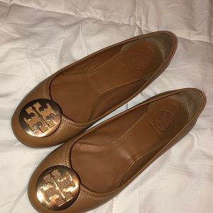 tory burch flats 😍